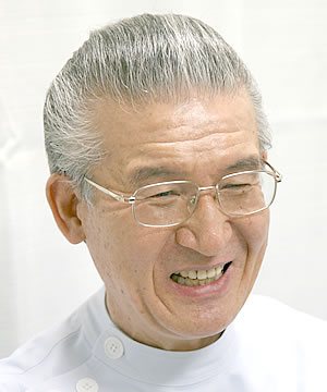 天野整形外科 天野 敏夫 先生