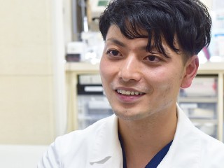 社会医療法人 三栄会 ツカザキ病院 松村 浩平 先生