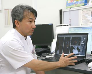 李 泰鉉人工関節手術におけるコンピュータ支援システムは、最適な