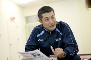 健康科学トレーナー 主任の野崎　靖弘さん